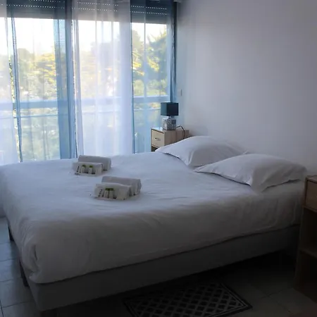 Cozy With Balcony Next To The Sea 公寓